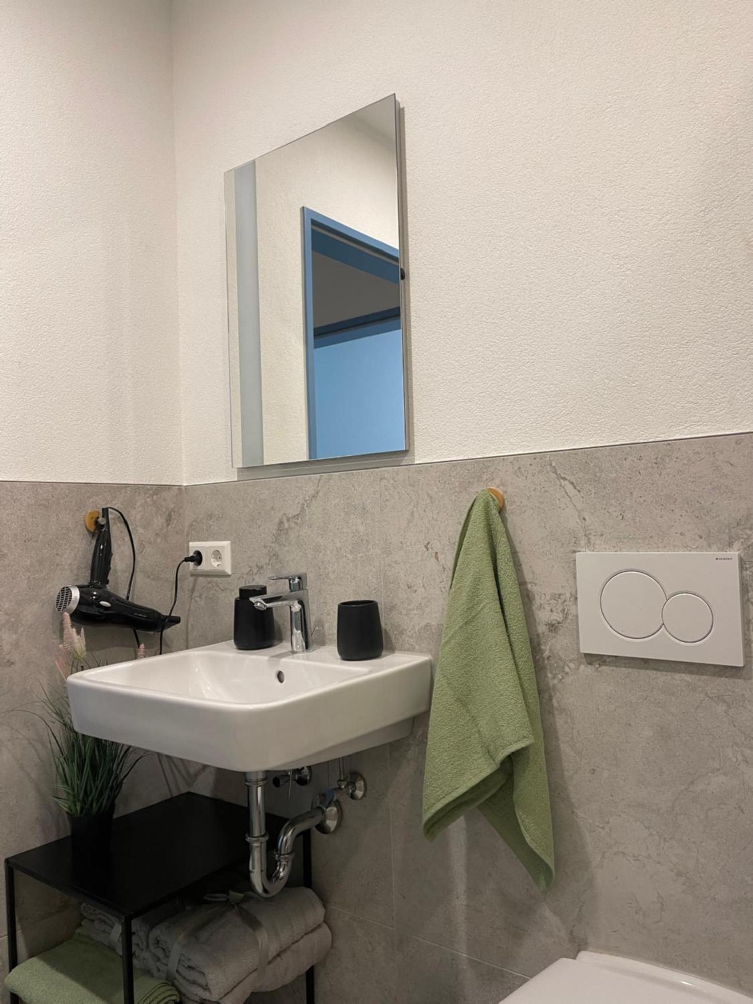 Wunderschoenes Apartment Am Schloessle Zentrum ฟอร์ซไฮม์ ภายนอก รูปภาพ