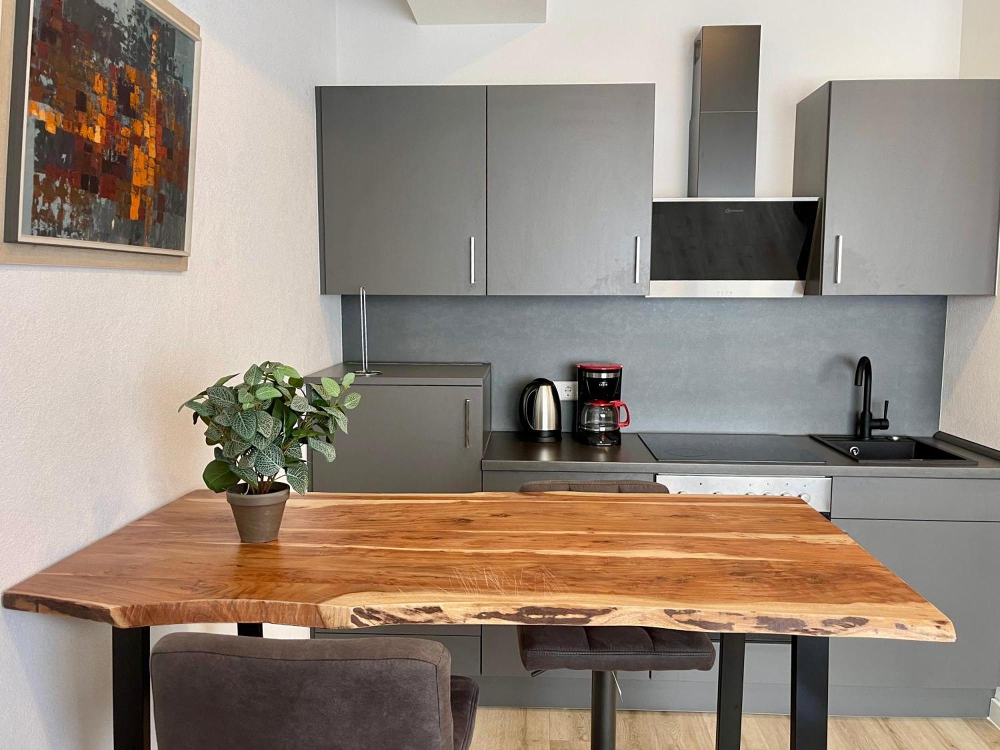 Wunderschoenes Apartment Am Schloessle Zentrum ฟอร์ซไฮม์ ภายนอก รูปภาพ