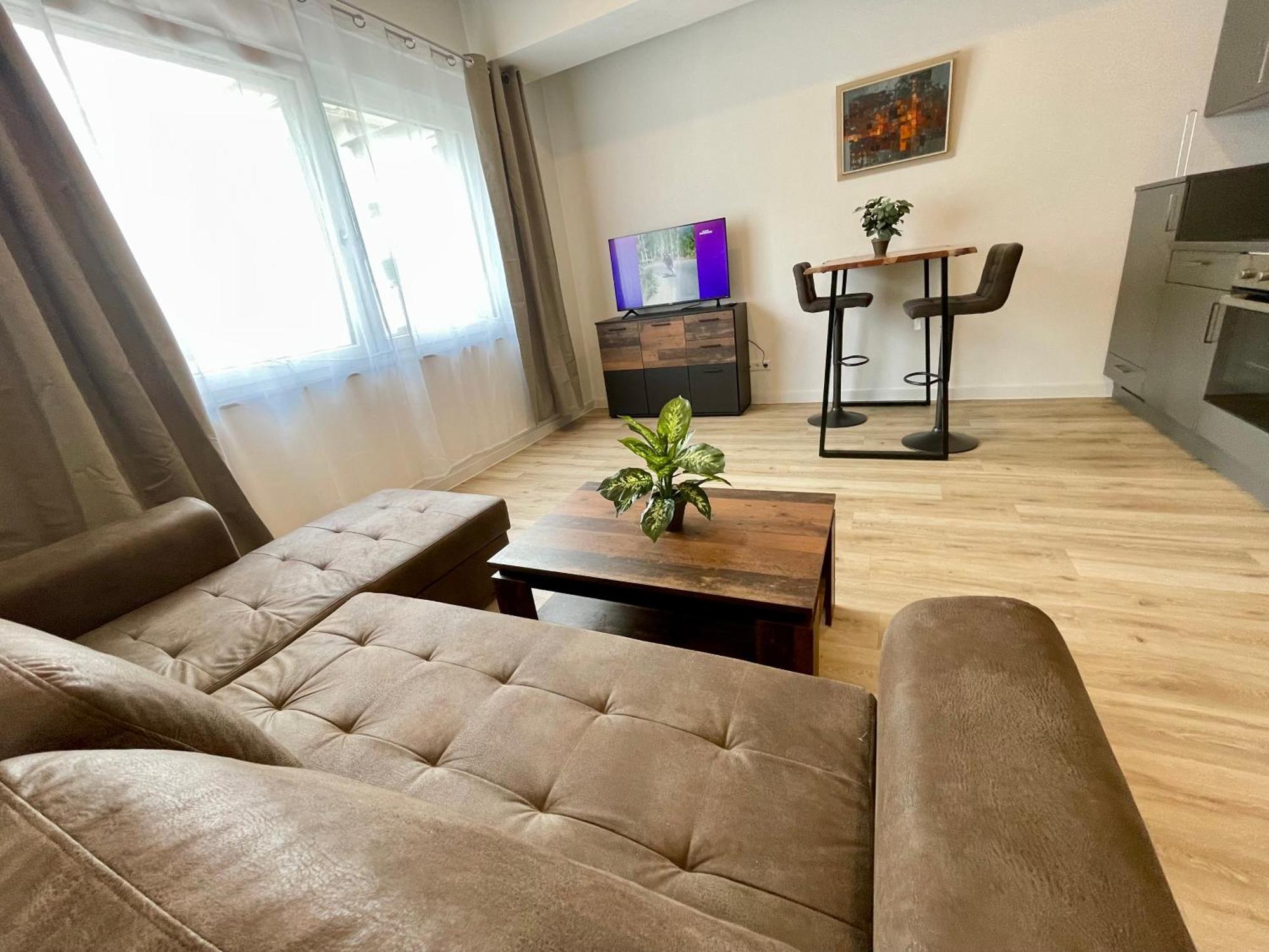 Wunderschoenes Apartment Am Schloessle Zentrum ฟอร์ซไฮม์ ภายนอก รูปภาพ