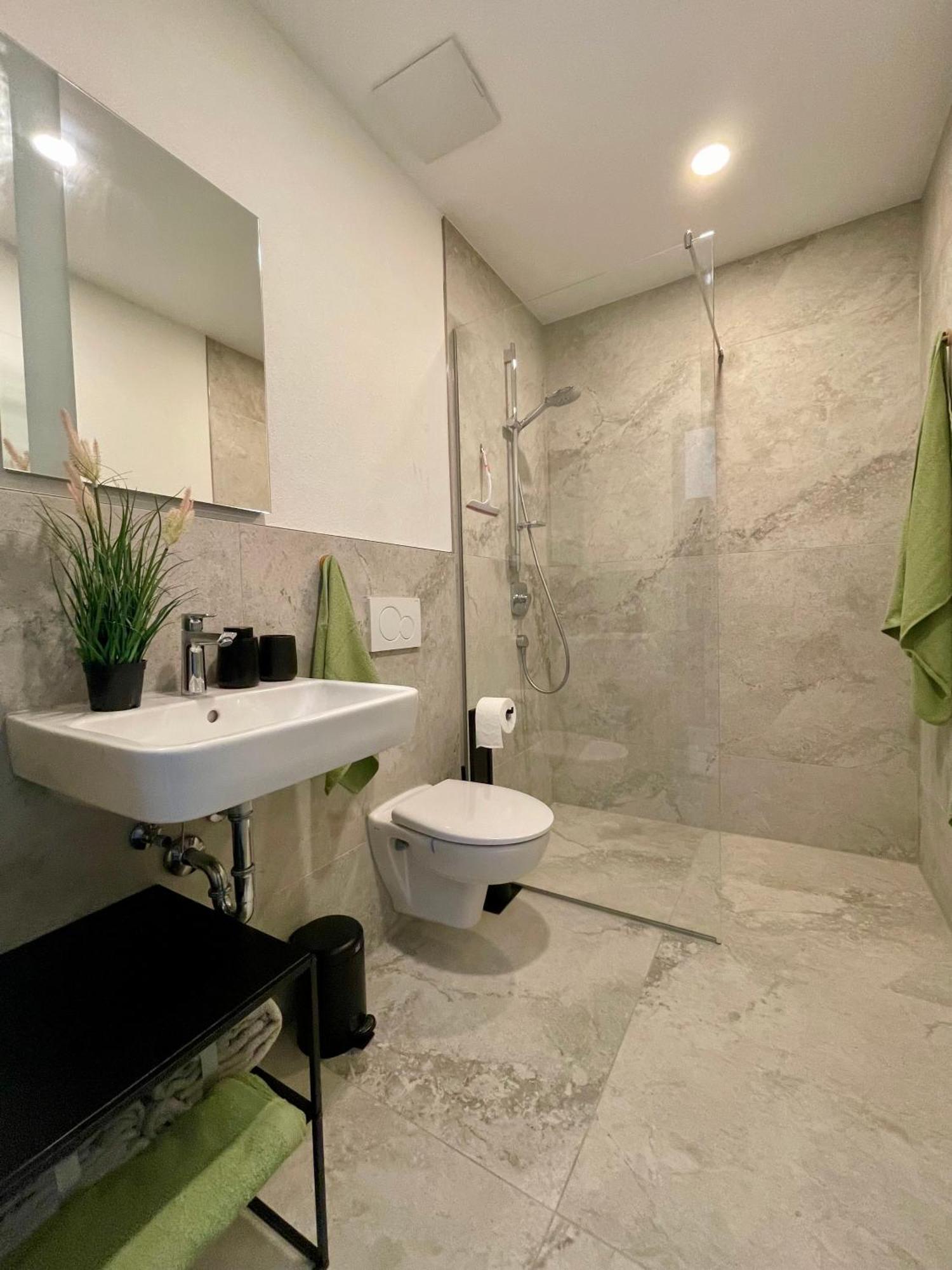 Wunderschoenes Apartment Am Schloessle Zentrum ฟอร์ซไฮม์ ภายนอก รูปภาพ